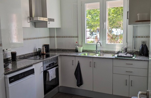 Arenys de Mar Apartamento | Apartamento soleado cerca de la playa