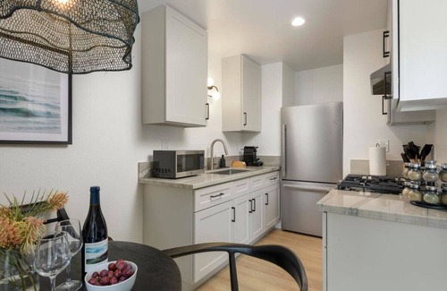 Santa Barbara County Apartamento | Sunny Getaway | 10 Min to SB