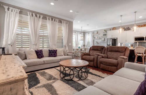 Villa Lago Casa | Sunny getaway with 2 golf carts, patio, grill, pool, & tennis