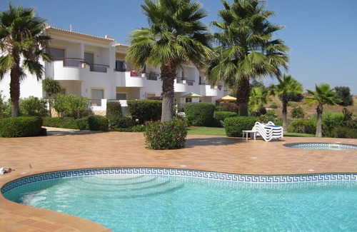 Albardeira Apartamento | SOLEADO TRANQUILO GRD FLR APT VISTA AL MAR + PISCINA FÁCIL PASEO A LA PLAYA MARINA Y CIUDAD GRAN WI FI