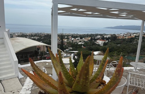 Piskopiano Apartamento | Un refugio soleado en Chersonisos