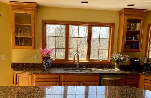 Hyde Park Casa | Sunny home sitting among the beautiful woods in Hyde Park, NY.