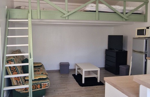 Le Puyricard Villa | CASA / soleado estudio equipadas