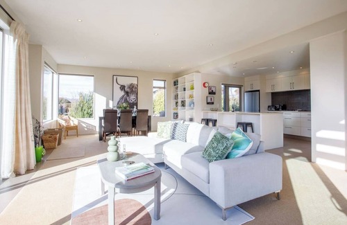 Albert Town Casa | Sunny home with stunning views