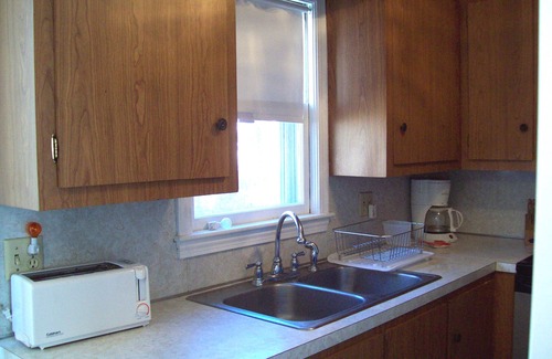 West Yarmouth Casa | Casa soleada en Lewis Bay, 200 yardas por Sandy Path a la playa.
