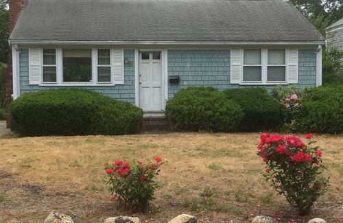West Yarmouth Casa | Casa soleada en Lewis Bay, 200 yardas por Sandy Path a la playa.