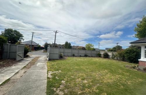 Burnside Casa | Sunny House with 5 Bedrooms(near airport)