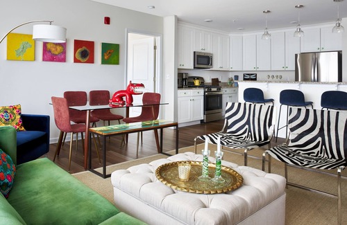 Lewes Condominio | Sunny, immaculate art-filled condo minutes from best beaches in Delaware