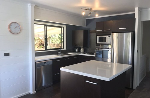 Surfdale Casa | Sunny Island Beach House