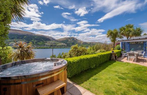 Kelvin Heights Casa | Sunny Lakeview Villa