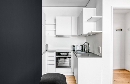 Erdberg Apartamento | Sunny Landstraße 1BR w/ Pool & Roof Lounge, near Metro U3, by Blueground