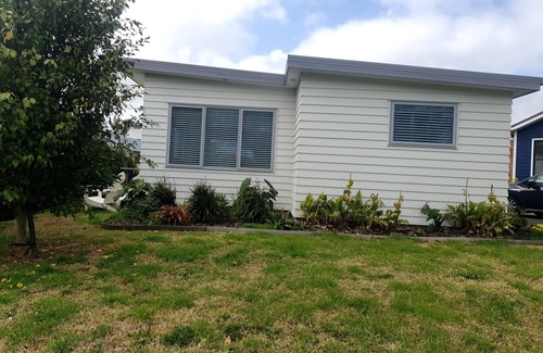 Raglan Casa | Sunny Lorenzen Bay House