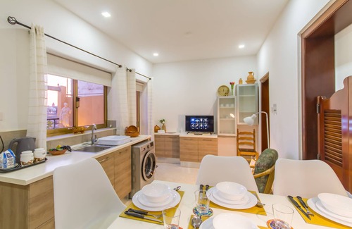 Kalkara Casa | Sunny Maltese townhouse Madonnina Kalkara, Kalkara, Malta