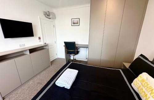 West Hendon Apartamento | Sunny Modern, Private Apartment,15 Mins To Central London
