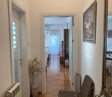 Banovo brdo Apartamento | Sunny Nest Banovo Brdo