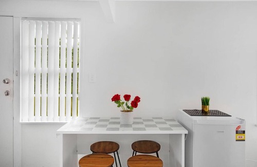 Greenlane - Ellerslie Apartamento | Sunny Beam Guest Suite with Parking & Kitchenette