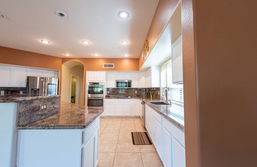 Canyon Trails Casa | Sunny Oasis Retreat - by HomeSlice Stays