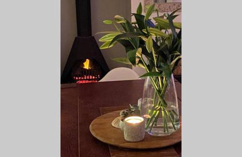 Eikenbosch Casa | Sunny Open living family home in the Winelands