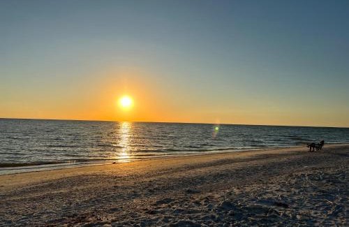 Pass-a-Grille Casa | Sunny PaG Island rental with bikes just steps2beach