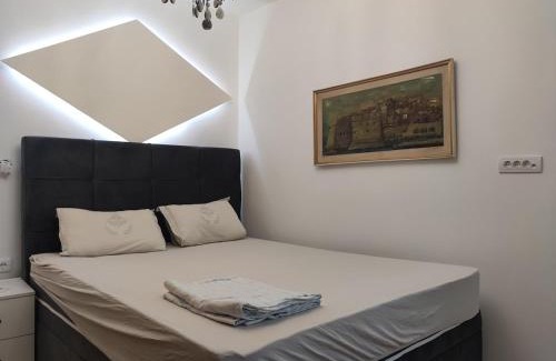 Banovo brdo Apartamento | Sunny parkside retreat