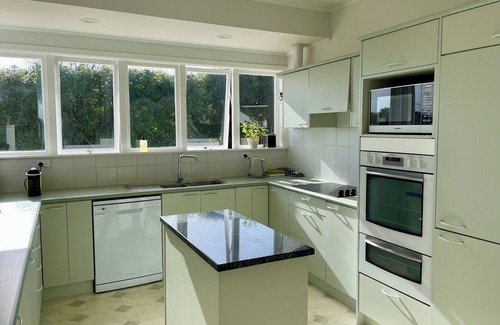 Remuera Casa | Sunny, Quiet and Central House in Remuera