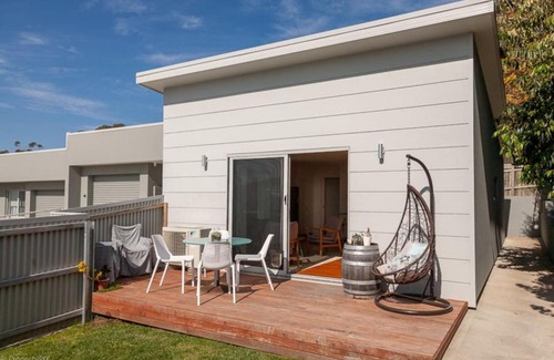 Kingston Beach Casa | Sunny Retreat in Kingston Beach