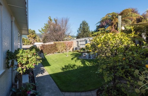 Richmond Casa | Sunny Richmond Retreat