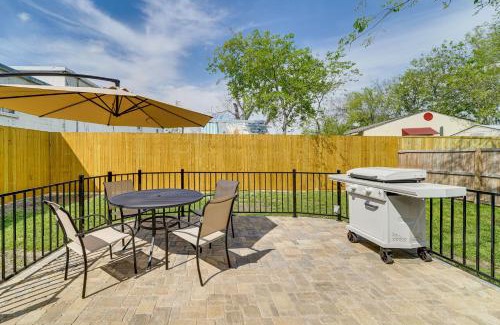 Uptown Casa | Sunny San Antonio Home Near Downtown Pets Welcome