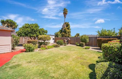 San Lorenzo Casa | Sunny San Lorenzo Ranch - 3BR Home with Large Yard