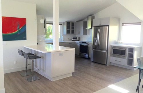 Solana Beach Condominio | Vista al Mar, remodelación total, el propietario de la llamada para la temporada de la primera carrera mes especial