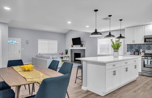 Santa Susana Casa | Sunny Single Story Simi Valley Valley Escape – Comfortable Home Great Amenities