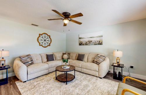 Palmetto Casa | Sunny Skies