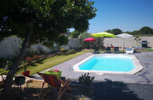 Velaux Apartamento | Villa tranquila con apartamento independienteAu 1 piso