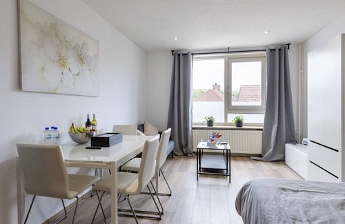 Wijk aan Zee Apartamento | Sunny Studio: Only 5-Min Walk to Sea & Dunes