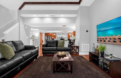 Florida Central Atlantic Coast Casa | Sunny Summer Awaits - Renovated Townhome by Disney!