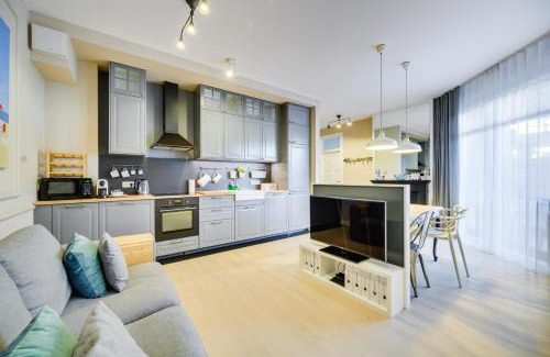 Jelitkowo Apartamento | Sunny terrace by OneApartments