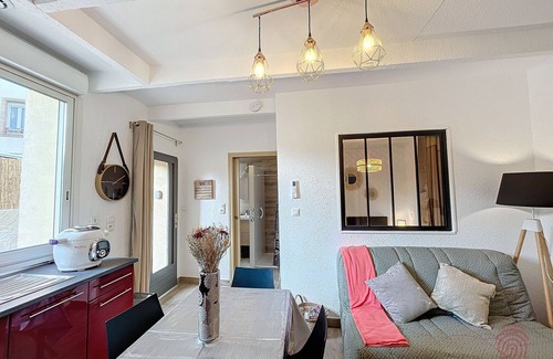 Lamalou-les-Bains Apartamento | Apartamento con Terraza y Climatizado, a 100m de Termas en Lamalou-les-Bains