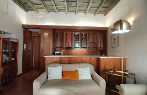 Repubblica Apartamento | Sunny Trevi house with cute terrace and A/C !