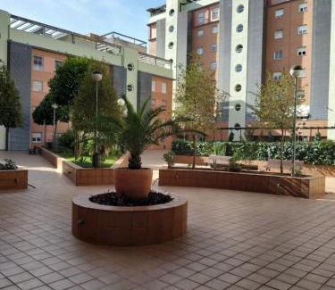 Sevilla Este Apartamento | Sunny view Apartment with Five Beds check out 2 pm