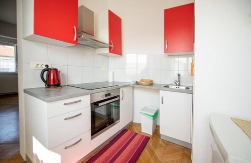 Ljubljana Apartamento | Sunny Villa Studio