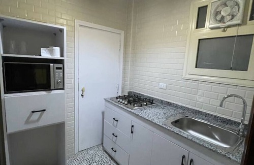 Downtown Cairo Apartamento | ~Sunny Vintage Haven" Dual Balcony, Panoramic View
