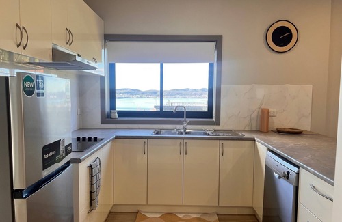 Sandy Bay Apartamento | Sunny Vista Bliss