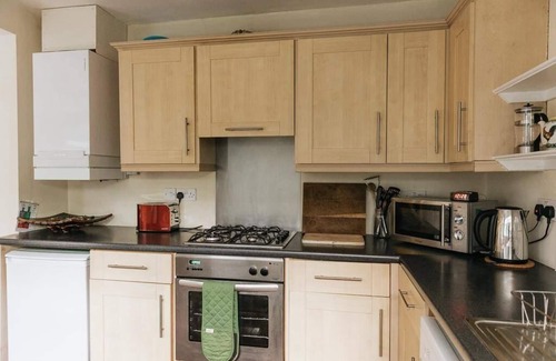 Kendal Apartamento | SUNNYSIDE APARTMENT / SPACIOUS 2 BEDROOM ACCOMMODATION LOCATED IN KENDAL WITHIN