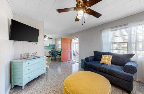 Kiska Beach Casa | Sunnyside Beach House