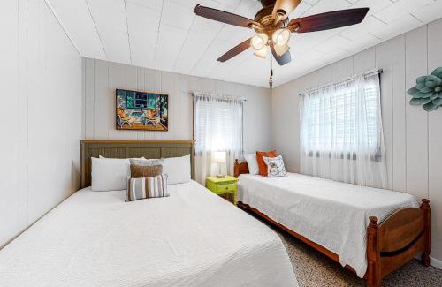Kiska Beach Casa | Sunnyside Beach House
