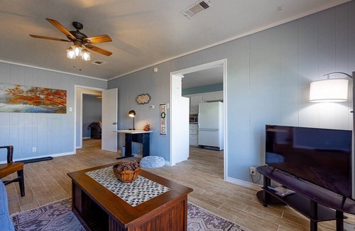 Sherman Casa | Sunnyside Sherman Duplex