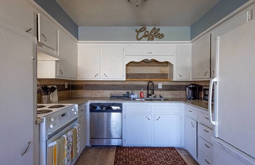 Sherman Casa | Sunnyside Sherman Duplex