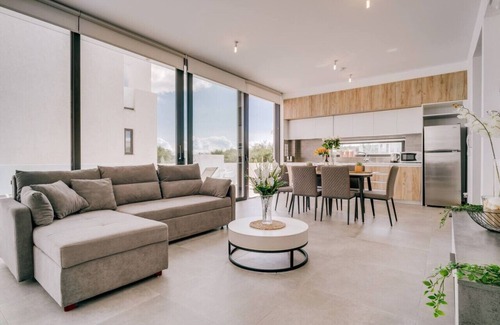 Pernera Villa | SunnyVillas:2BR+Ensuite CozyVilla*Private Pool*AL9