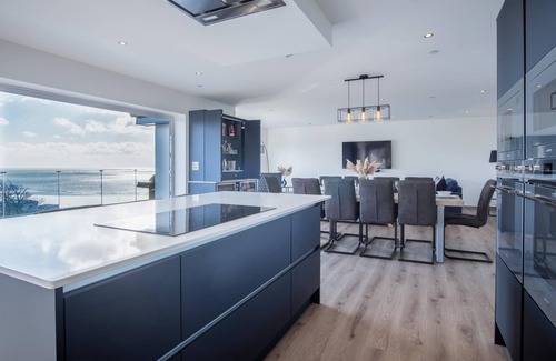 Pendine Casa | Sunrise - 5 Bed Luxurious Holiday Home - Pendine