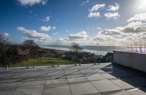 Pendine Casa | Sunrise - 5 Bedroom Luxurious Holiday Home - Pendine